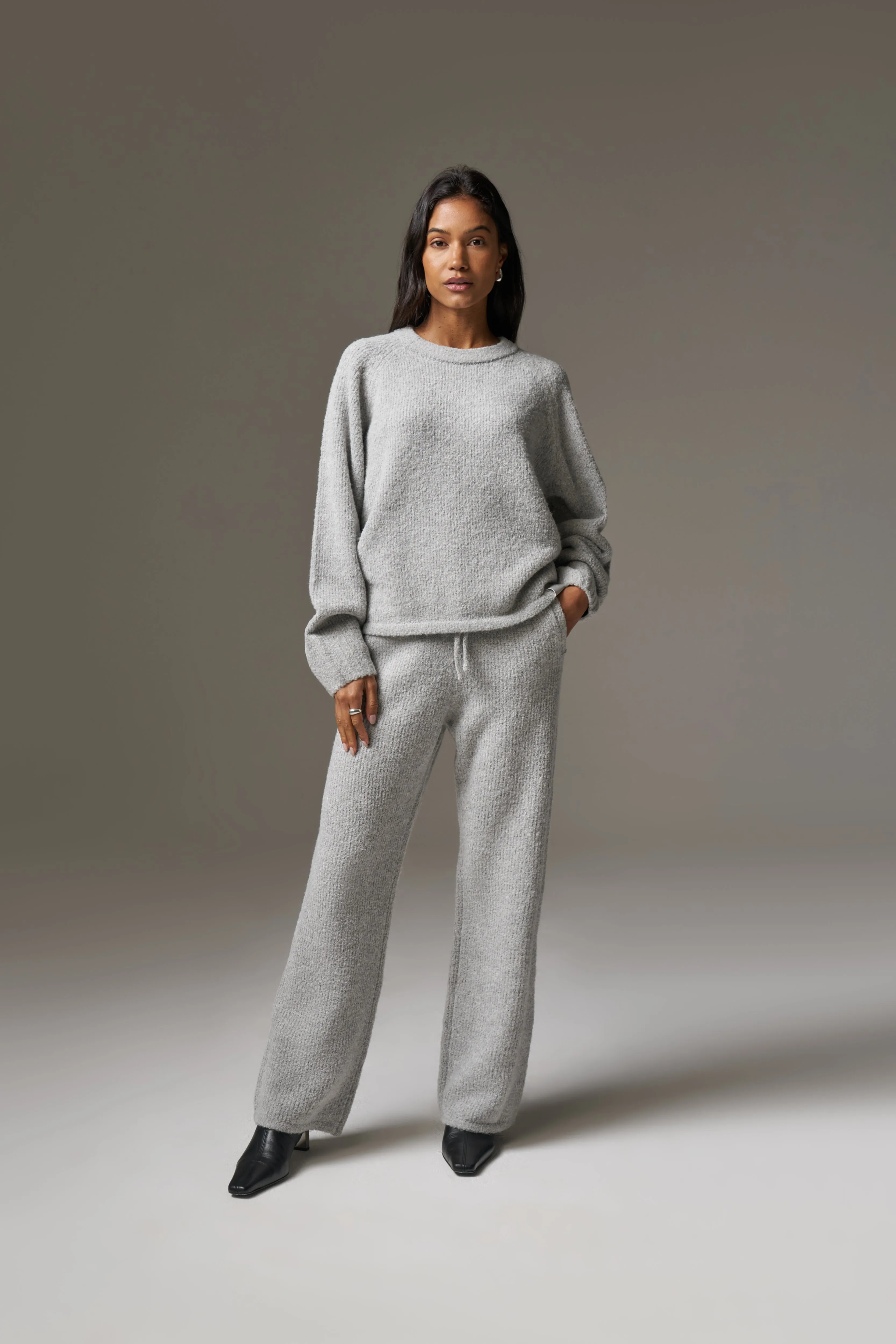BOUCLE KNIT RAGLAN CREW - GREY MARL