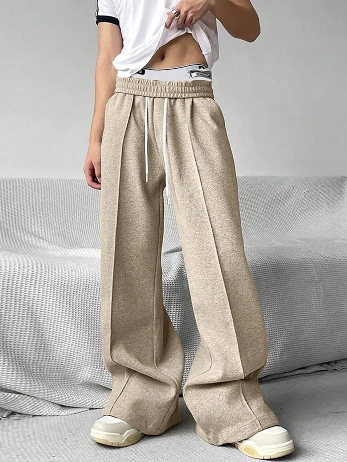 COZYEASE Men's Sweatpants Athletic Drawstring Waist Wide Leg Sweatpants Casual Baggy Pants with Pockets