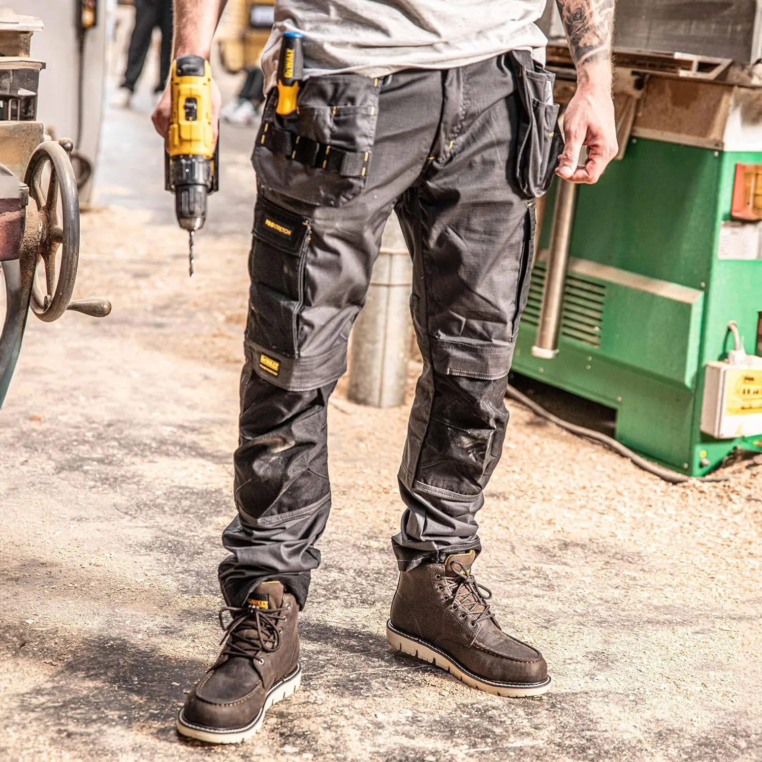 DEWALT Men's Barstow Pro-Stretch, Slim Fit, Holster Pocket, Work Pants