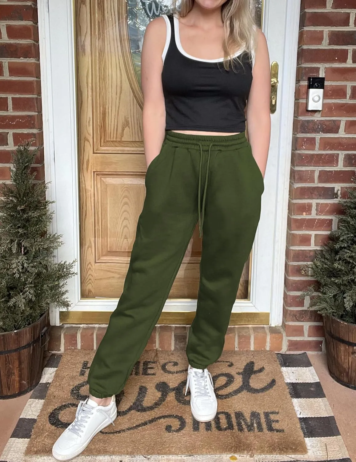 PINSPARK Women's Fleece Lined Sweatpants Winter Joggers Athletic Pants Casual Thick Warm Trousers Pockets