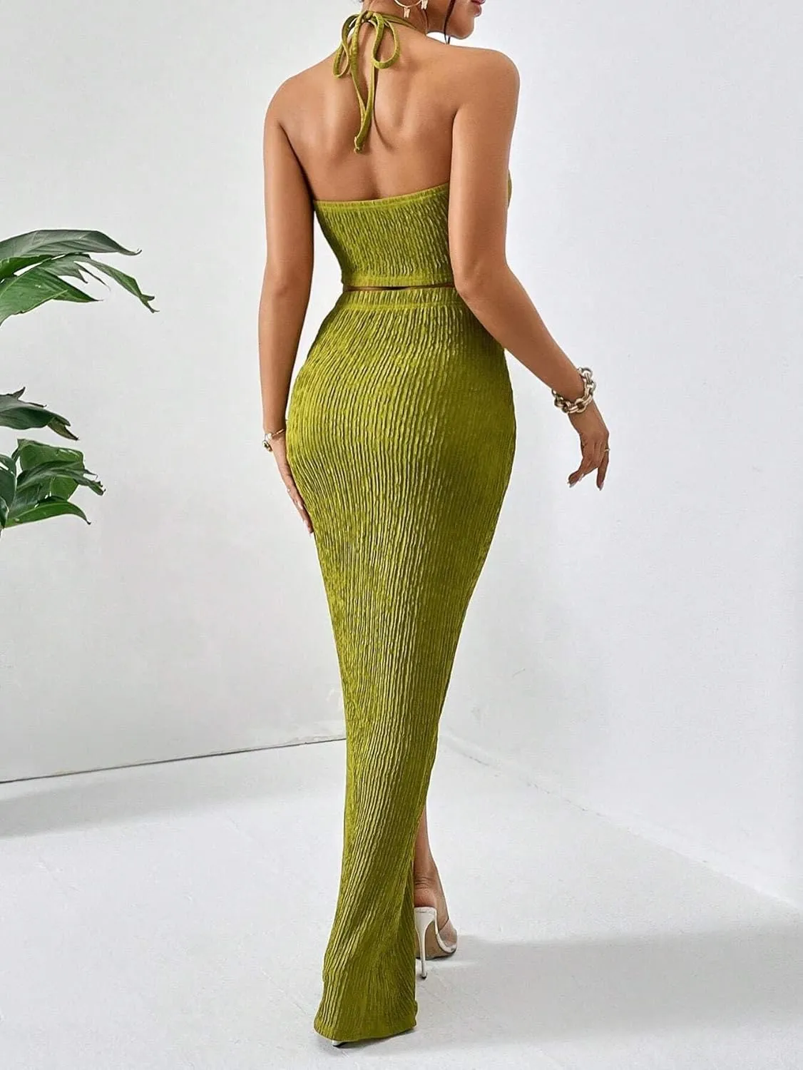 SKAYS Solid Color Cropped Vest Top And Fitted Hip Hugging Twist Front Slit Thigh Skirt Two Piece Set