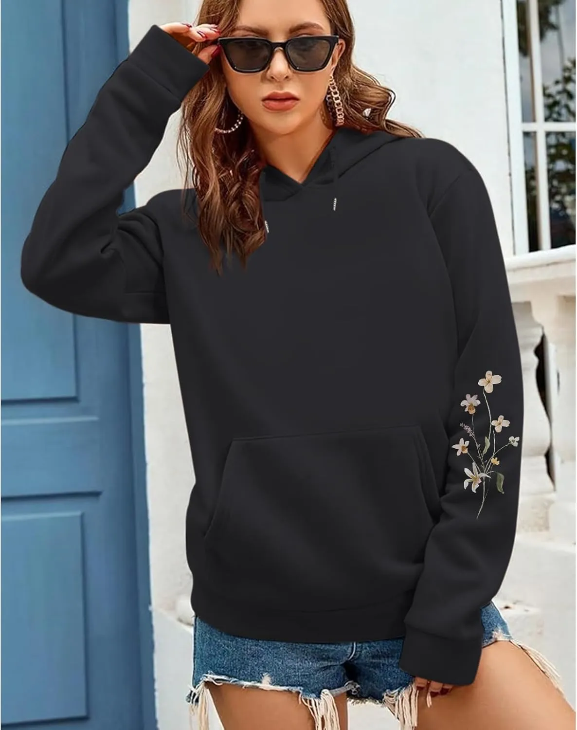 Women's Floral Printed Hoodies Vintage Aesthetic Flower Graphic Sweatshirt Cute Boho Fleece Thermal Hoodie Pullover