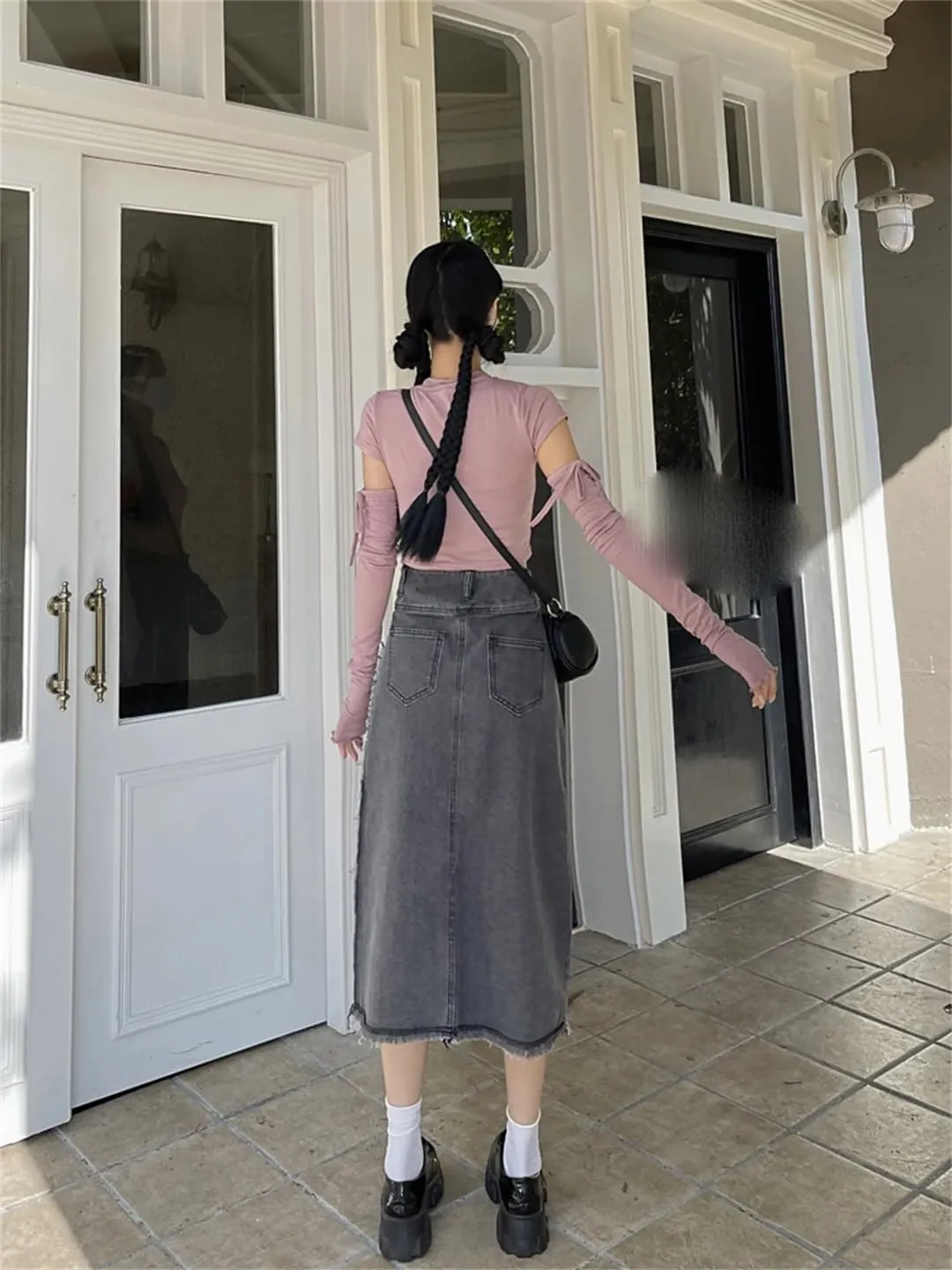Women's High Waisted Retro Fringed Denim Skirt with Pockets Casual Buttoned Asymmetric Midi Skirt
